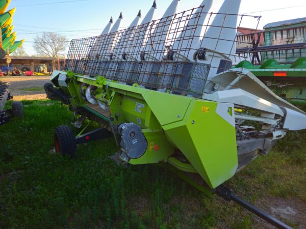 Combină Claas Lexion 670 4X4 Montana - imagine 2