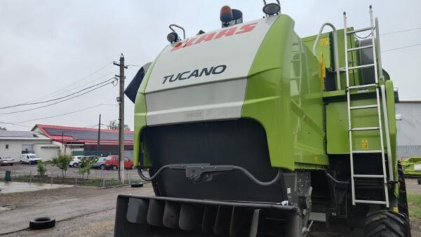 Combină Claas Tucano 320 din 2015 - imagine 5